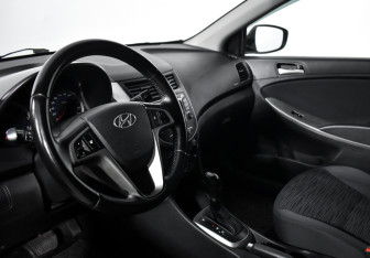 Подержанный автомобиль Hyundai Solaris Sedan 2016 года (9 фото)