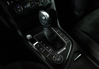 Подержанный автомобиль Volkswagen Tiguan 2017 года (16 фото)