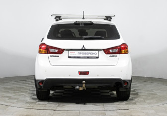 Подержанный автомобиль Mitsubishi ASX 2014 года (6 фото)