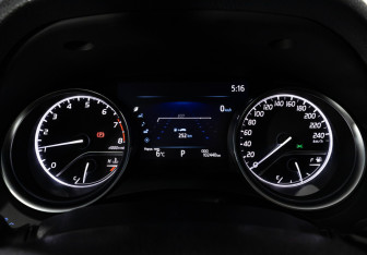 Подержанный автомобиль Toyota Camry Sedan 2021 года (24 фото)