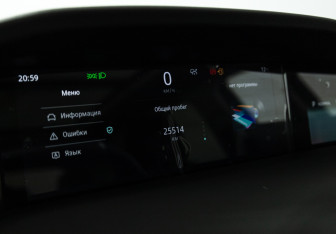 Подержанный автомобиль Changan UNI-K 2023 года (12 фото)