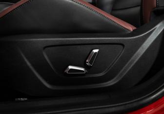 Подержанный автомобиль Geely Coolray 2023 года (21 фото)