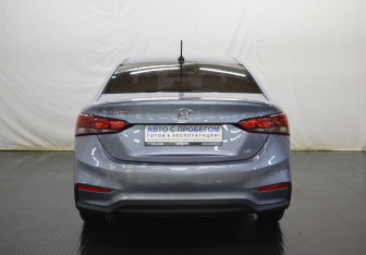 Подержанный автомобиль Hyundai Solaris Sedan 2018 года (6 фото)