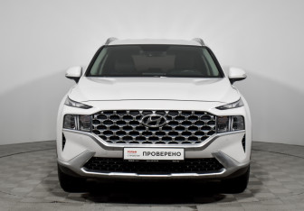 Подержанный автомобиль Hyundai Santa Fe 2022 года (2 фото)