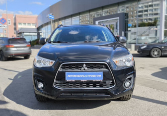 Подержанный автомобиль Mitsubishi ASX 2014 года (2 фото)