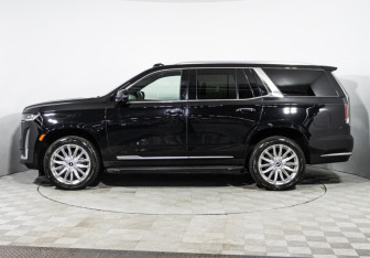 Подержанный автомобиль Cadillac Escalade Suv 2021 года (8 фото)