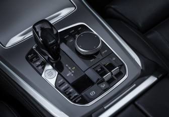 Подержанный автомобиль BMW X5 2019 года (23 фото)