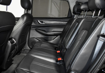 Подержанный автомобиль Evolute i-SPACE 2024 года (14 фото)