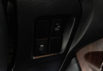 Подержанный автомобиль Toyota Land Cruiser Prado 2015 года (20 фото)
