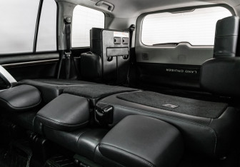 Подержанный автомобиль Toyota Land Cruiser Suv 2018 года (27 фото)