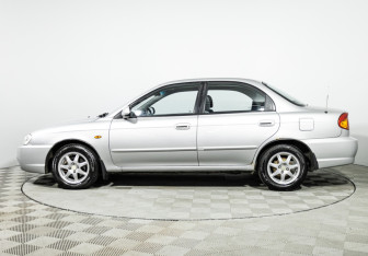 Подержанный автомобиль Kia Spectra Sedan 2007 года (8 фото)