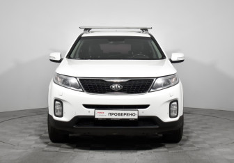 Подержанный автомобиль Kia Sorento 2017 года (2 фото)