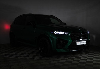 Подержанный автомобиль BMW X5 M 2024 года (38 фото)