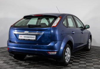 Подержанный автомобиль Ford Focus Hatchback 2008 года (5 фото)
