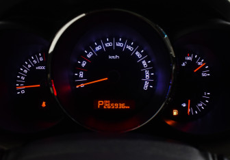 Подержанный автомобиль Kia Soul 2010 года (18 фото)