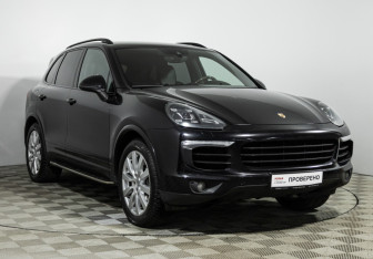 Подержанный автомобиль Porsche Cayenne 2015 года (3 фото)