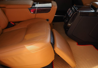 Подержанный автомобиль Land Rover Range Rover 2020 года (34 фото)
