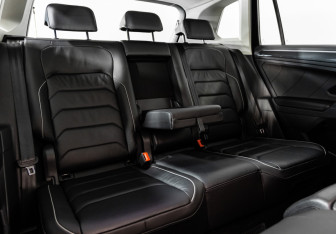 Подержанный автомобиль Volkswagen Tiguan 2019 года (22 фото)