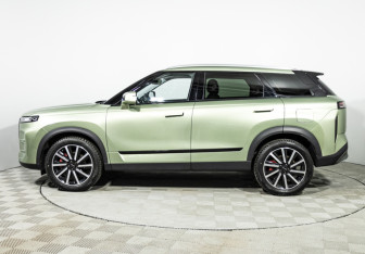 Подержанный автомобиль Jaecoo J7 2023 года (8 фото)