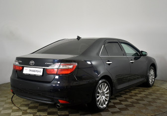 Подержанный автомобиль Toyota Camry Sedan 2017 года (4 фото)