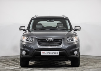 Подержанный автомобиль Hyundai Santa Fe 2010 года (2 фото)