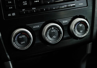 Подержанный автомобиль Subaru Forester Suv 2014 года (15 фото)