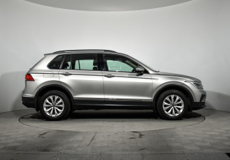 Подержанный автомобиль Volkswagen Tiguan 2021 года (4 фото)