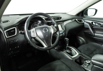 Подержанный автомобиль Nissan X-Trail 2017 года (11 фото)