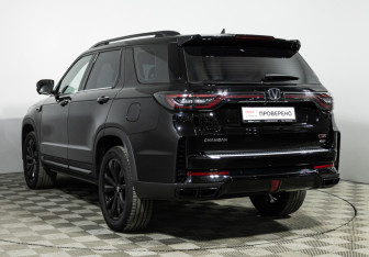 Подержанный автомобиль Changan CS95 2024 года (7 фото)