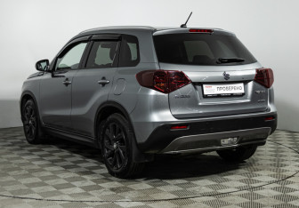 Подержанный автомобиль Suzuki Vitara 2021 года (7 фото)