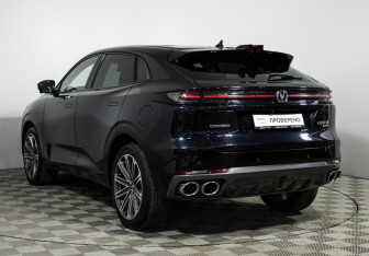 Подержанный автомобиль Changan UNI-K 2023 года (7 фото)