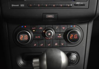 Подержанный автомобиль Nissan Qashqai 2012 года (18 фото)