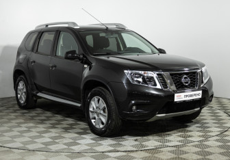 Подержанный автомобиль Nissan Terrano 2018 года (3 фото)