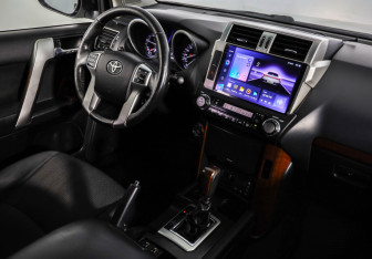 Подержанный автомобиль Toyota Land Cruiser Prado 2014 года (9 фото)