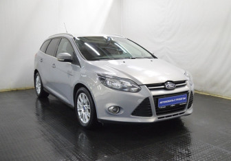 Подержанный автомобиль Ford Focus Wagon 2013 года (3 фото)