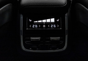 Подержанный автомобиль Volvo XC60 2019 года (30 фото)