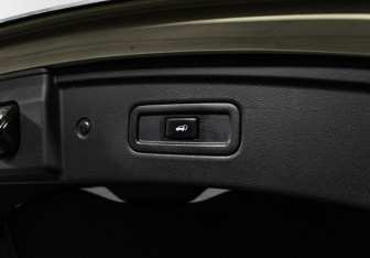 Подержанный автомобиль Infiniti FX 2012 года (16 фото)