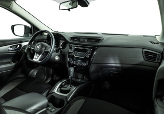 Подержанный автомобиль Nissan Qashqai 2021 года (9 фото)