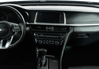 Подержанный автомобиль Kia Optima Sedan 2019 года (14 фото)