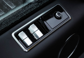 Подержанный автомобиль Land Rover Range Rover Sport 2020 года (27 фото)