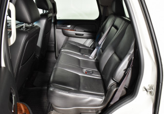 Подержанный автомобиль Chevrolet Tahoe 2013 года (11 фото)