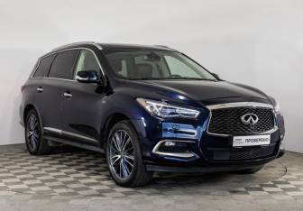 Подержанный автомобиль Infiniti QX60 2018 года (3 фото)