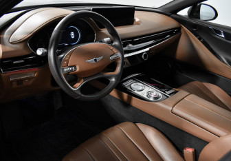 Подержанный автомобиль Genesis G80 2021 года (9 фото)