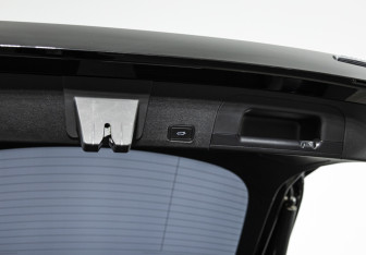 Подержанный автомобиль Geely Tugella 2023 года (28 фото)