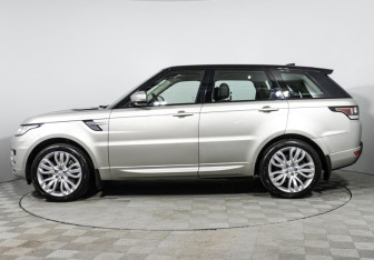 Подержанный автомобиль Land Rover Range Rover Sport 2017 года (8 фото)