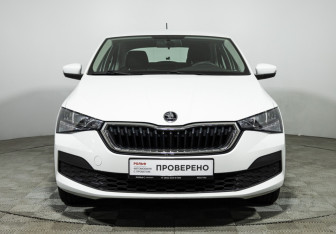 Подержанный автомобиль Skoda Rapid Liftback 2020 года (2 фото)