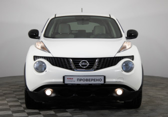 Подержанный автомобиль Nissan Juke 2013 года (2 фото)