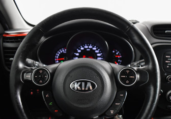 Подержанный автомобиль Kia Soul 2016 года (14 фото)