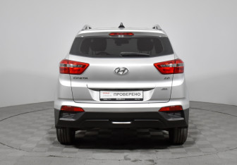 Подержанный автомобиль Hyundai Creta 2017 года (6 фото)