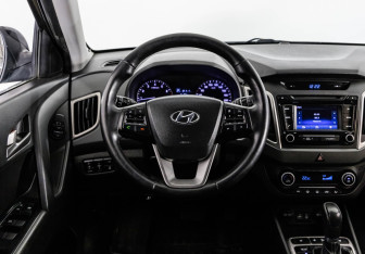 Подержанный автомобиль Hyundai Creta 2018 года (11 фото)